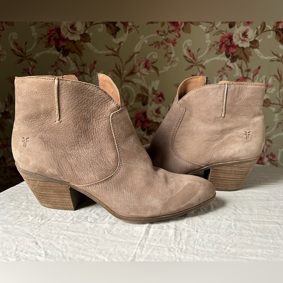 Size 10 Frye Booties - Picture 4 of 4